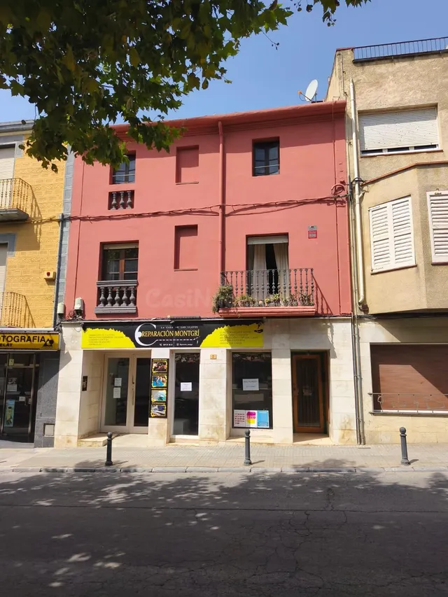Amplia Casa en el Corazón de Torroella de Montgrí - foto 4