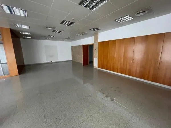 Oficina en Alquiler , en la zona de Juan Carlos I — 5