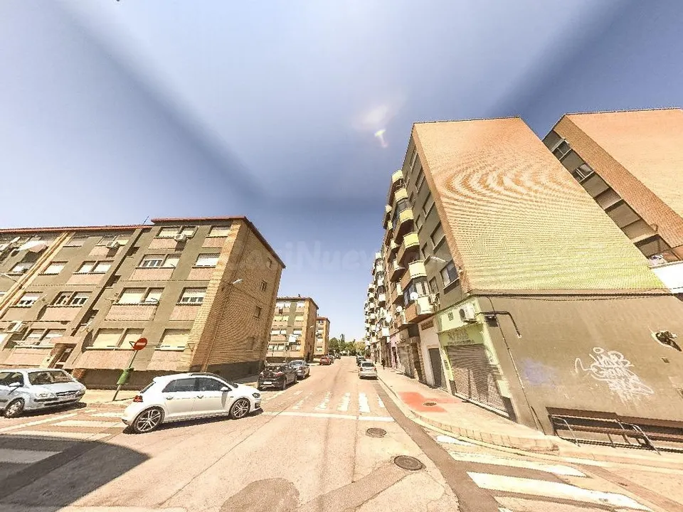 VENTA DE PISO EN CDR EN ZARAGOZA (ZARAGOZA)