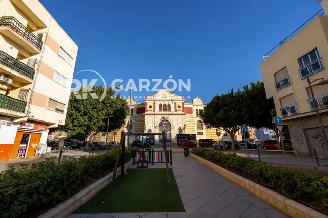 Pisazo a estrenar junto a la plaza de toros — 6