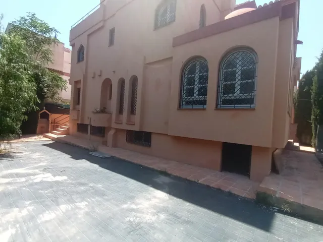 VILLA DE LOS CIPRESES - Exclusiva villa independiente con piscina privada en Villas Blancas (Albolote – Granada) — 6