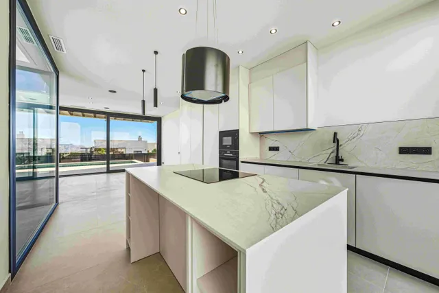 Villa 4 habitaciones 200m² en venta - Alberca — 46