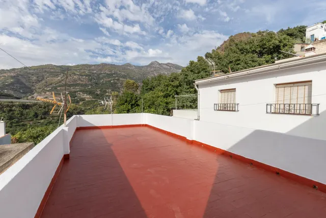 PRECIOSA CASA DE 3 PLANTAS CON PATIO Y VISTAS A LA MONTAÑA EN JETE — 19