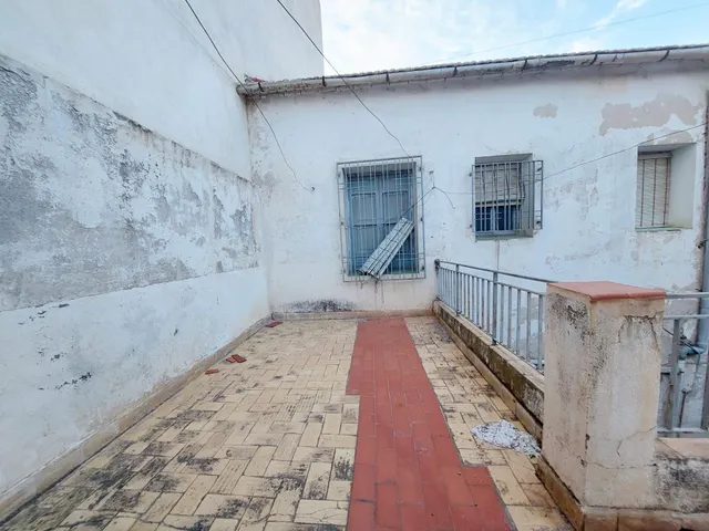 Casa de dos plantas en Beniajan — 34