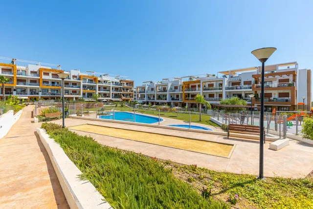 Apartamento moderno con ubicación privilegiada en El Barranc - foto 3