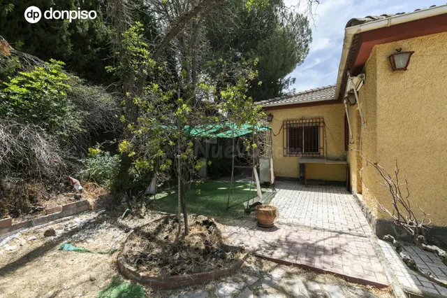 PARCELA URBANA CON CHALET Y GRAN POTENCIAL DE EDIFICACIÓN EN - foto 4