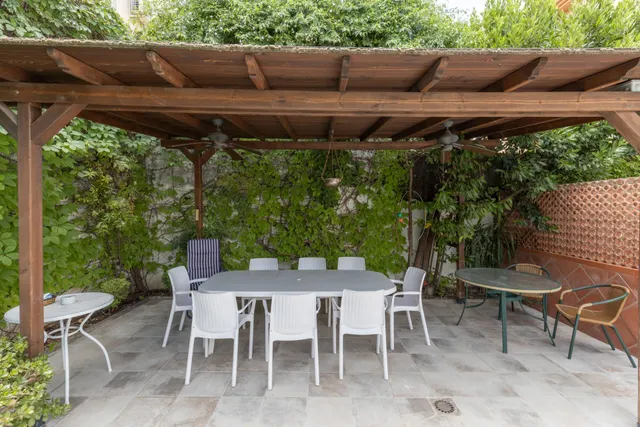 Chalet pareado con piscina, jardín y bonitas vistas a Granada en La Zubia — 45