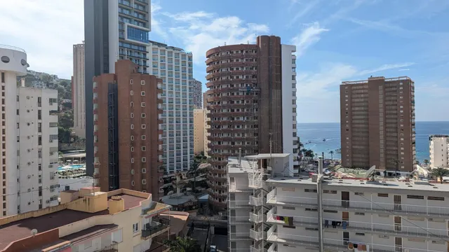 Apartamento con vistas, parking y piscina a un paso de la playa de Levante Benidorm! www.euroloix.com — 13
