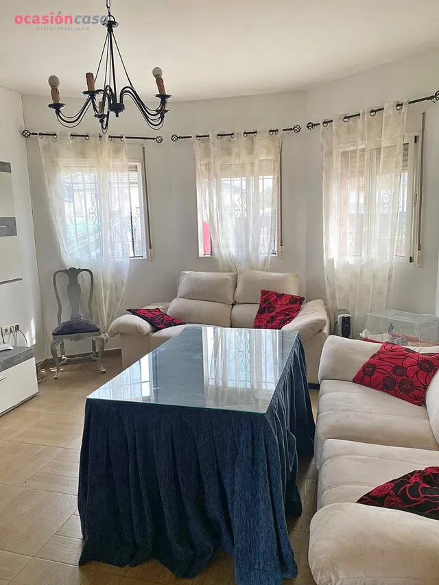 PARCELA DE 700 m2 , con 2 casas equipadas de cocina , habitaciones , baños ...! — 38