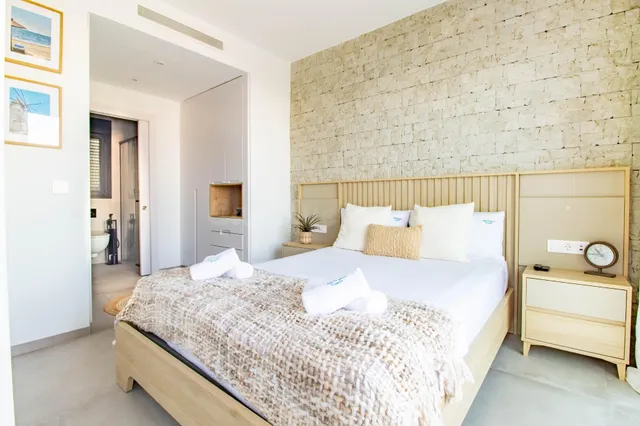 Villa de 3 dormitorios y 3 baños en santiago de la rivera (san pedro del pinatar) — 24