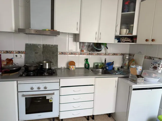 Amplio Piso en Santo Domingo, Alicante - Ideal para Familias — 14