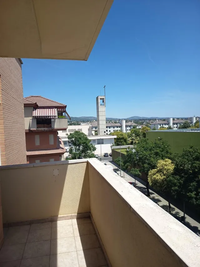 Piso en urbanización junto al Carrefour sierra!! - foto 3