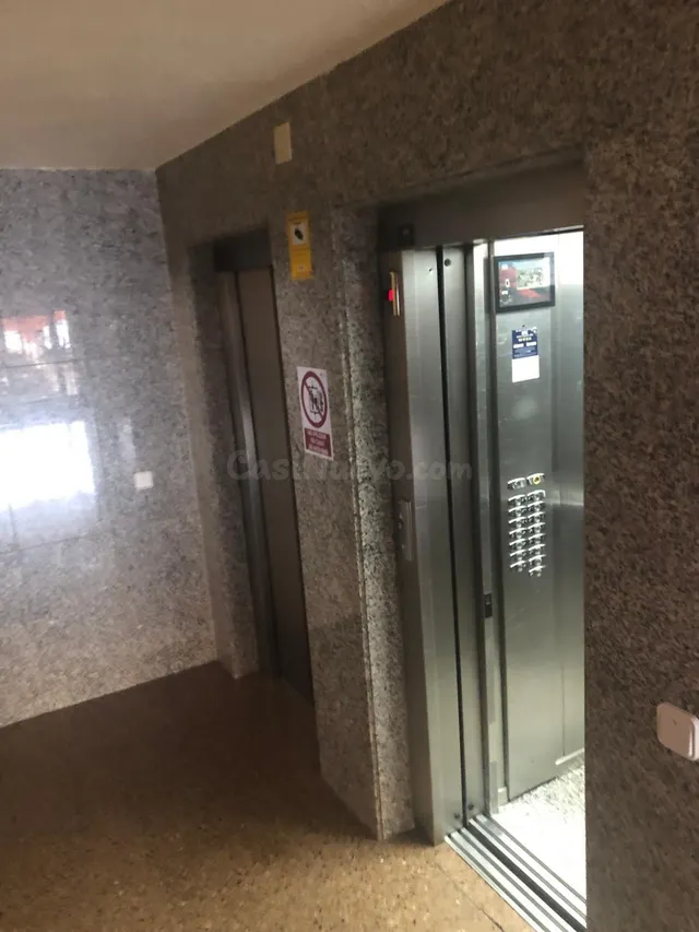 Piso en venta con garaje y piscina en Alicante — 22