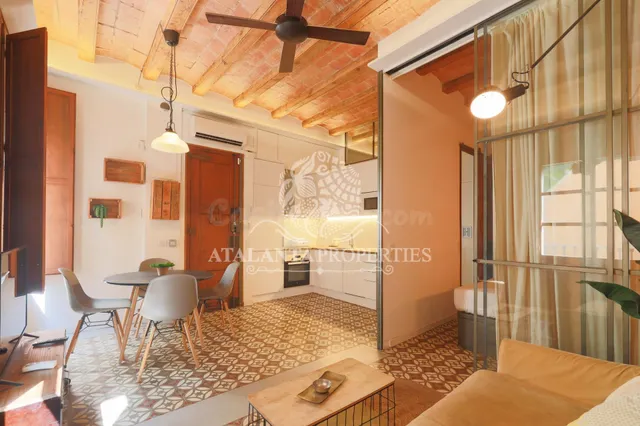 Fantastico piso con encanto y vistas a la plaza d'Emili Vend - foto 4
