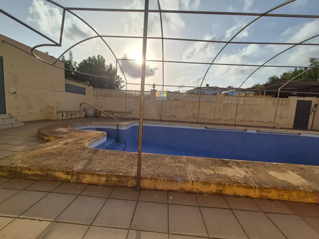 CASA EN EL CAMPO CERCA DEL PUEBLO — 25
