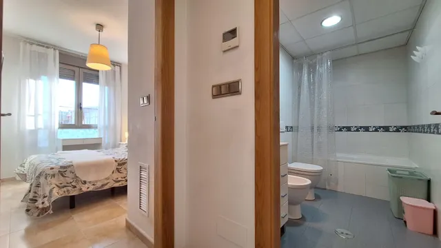 Apartamento de 1 dormitorio en la Calle Senda de Granada — 17