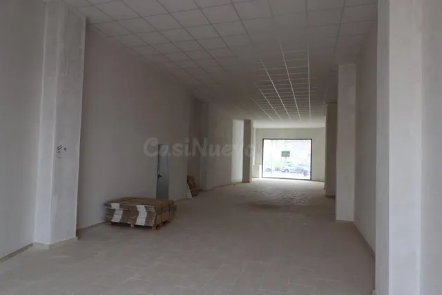 EXCLUSIVO LOCAL EN AVENIDA DE RONDA — 5