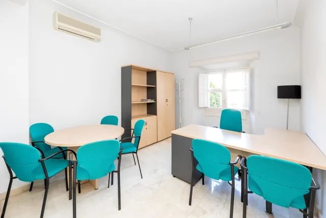 Gran vivienda en Plaza Los Campos - 7 habitaciones — 19