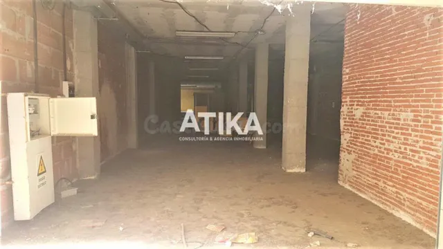 LOCAL EN VENTA Y ALQUILER UBICADO EN CALLE PEATONAL CON SALI - foto 4