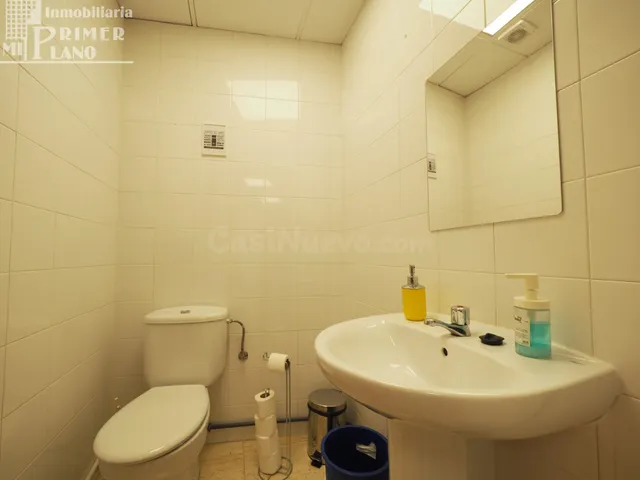 Moderna Oficina en Alquiler en Tomelloso - Ideal para tu Neg - foto 3