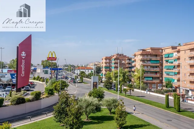 SE VENDEN 2 PLAZAS DE GARAJE. ZONA FORUM. 46.000 EUROS. — 15