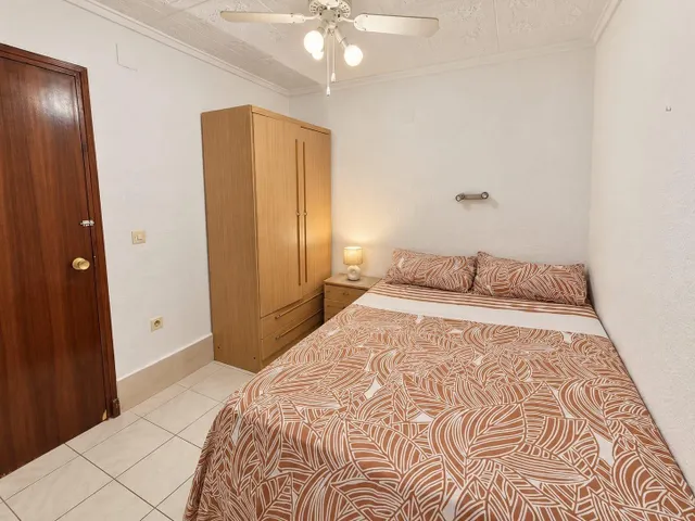 Bungalow en planta baja de 2 dormitorios y amplia terraza - zona torretas iii, Torrevieja - — 8