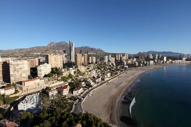 PLANTA BAJA PRIMERA LINEA PLAYA PONIENTE — 2