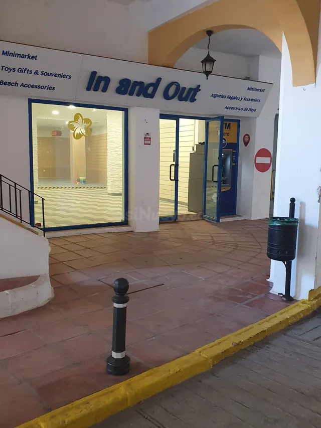 Local comercial 274m² en venta - Marbella