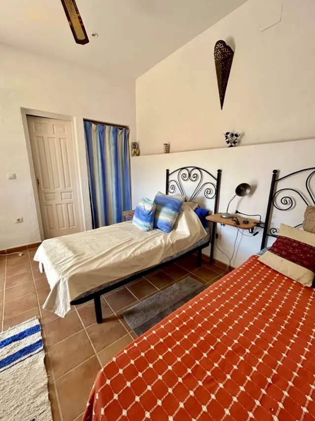 Espectacular finca ecuestre de 32.000 m2 con varias viviendas y piscina en Álora — 15