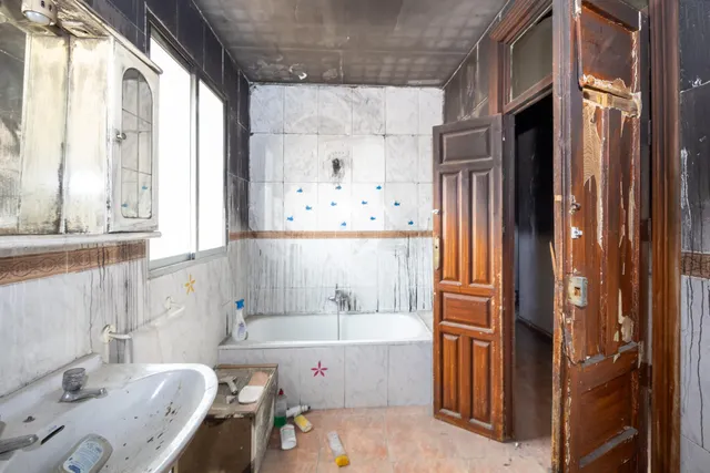 AMPLIO SEGUNDO PISO DE 140,24 m2 PARA REFORMAR EN GRANADA — 12
