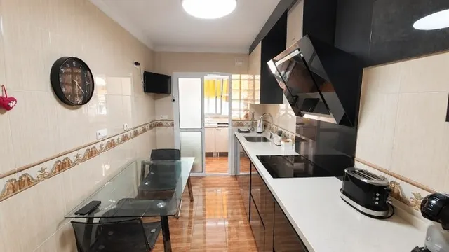 Amplio y precioso  piso de 4 dormitorios en alquiler  en camino de suárez — 21