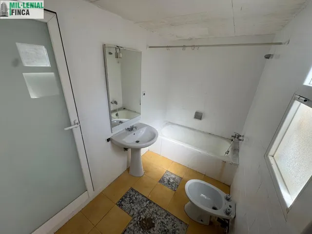 Casa con grandes terrazas y potencial de reforma en Sabadell Norte — 14