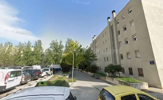 SE VENDE piso OKUPA en C Cova De L'Angel,De La 56 de Terrass