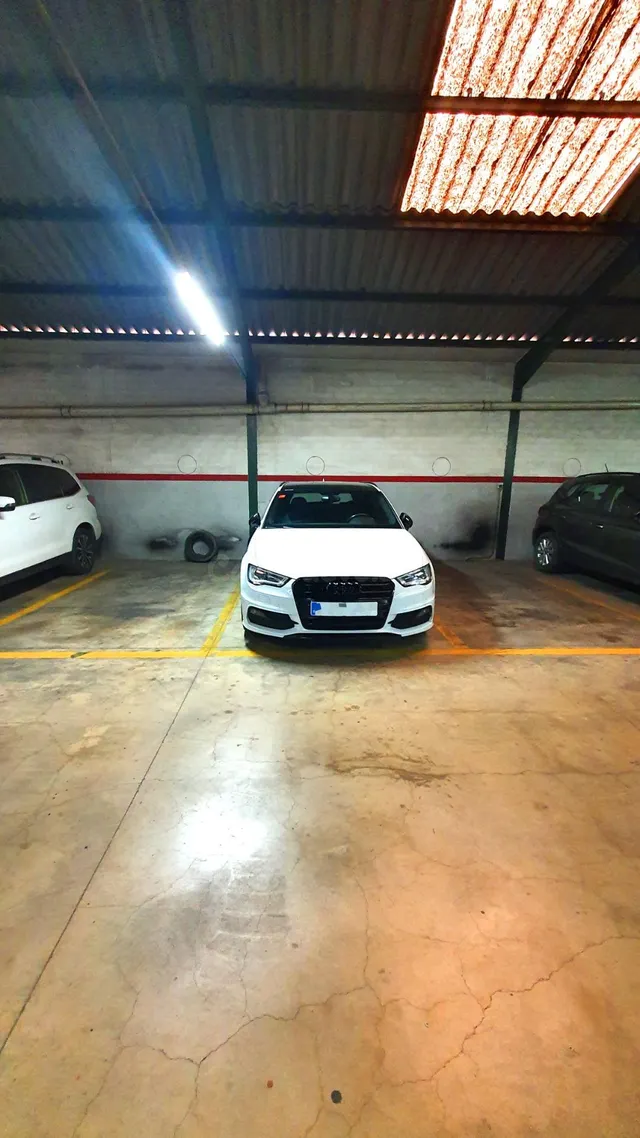 PLAZA DE PARKING EN LA CREU DE BARBERÀ - foto 2