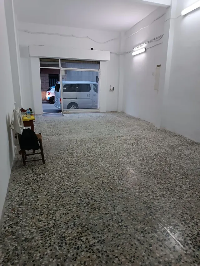 Oportunidad de negocio. Local comercial en alquiler en Viladecans. — 2