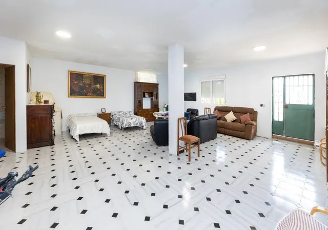 Espectacular chalet independiente con piscina en Alfacar — 32
