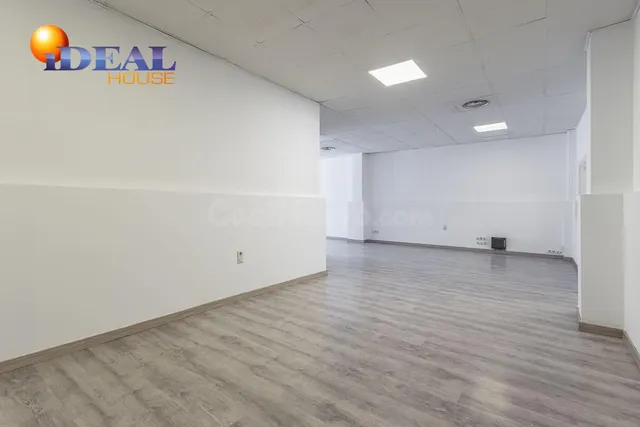 LOCAL COMERCIAL EN VENTA EN LA MEJOR ZONA DE PASO DE MARACEN - foto 4