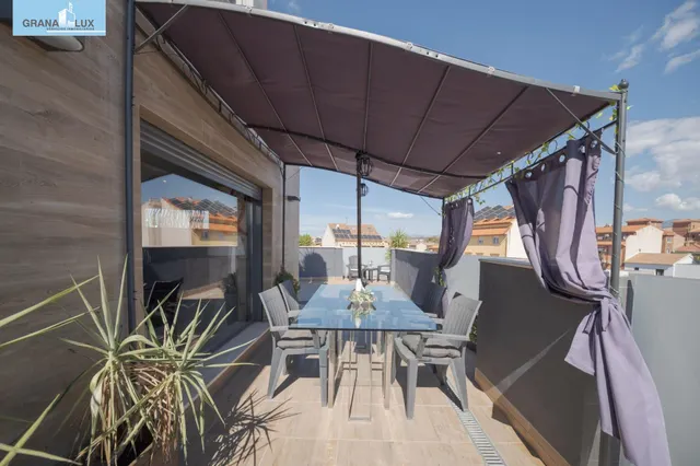 Ático dúplex con piscina en Maracena — 37