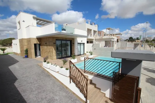 RESIDENCIAL DE VILLAS DE OBRA NUEVA EN SAN MIGUEL DE SALINAS — 2
