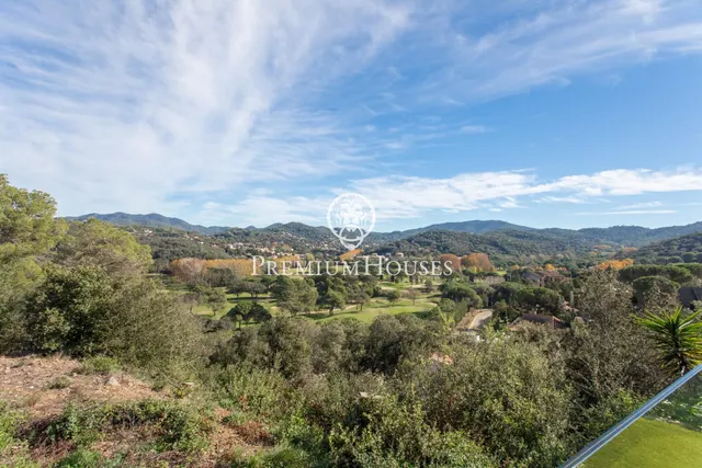 Casa en venta de una sola planta!!! Tranquilidad y diseño con vistas espectaculares al Golf — 44