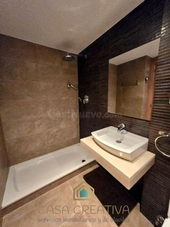 Piso en Venta en Naquera Valencia — 28