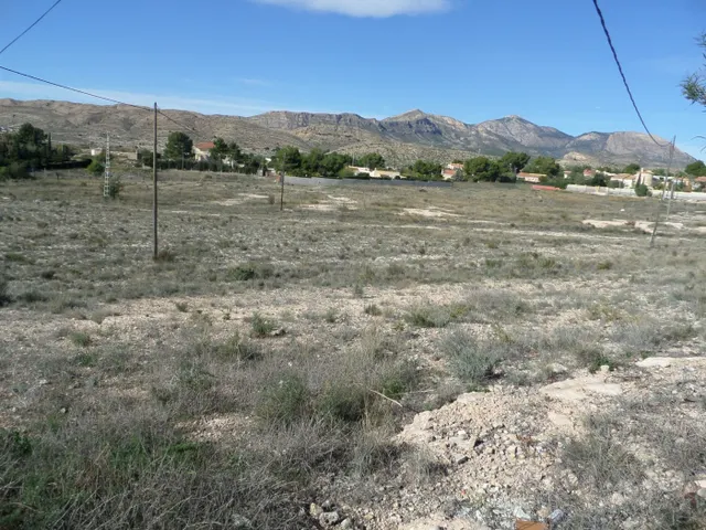 OPORTUNIDAD SOLAR URBANO IDONEO PARA construcción DE CHALETS MUY PROXIMO A ALICANTE — 16