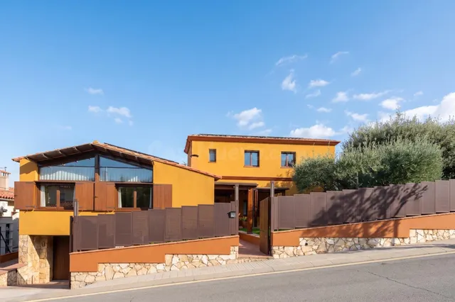 Espectacular casa moderna en Forallac