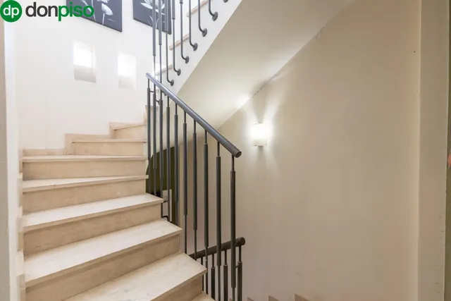 Casa Unifamiliar en Churriana de la Vega — 39