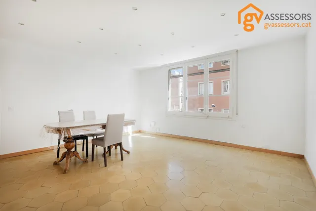 EXCLUSIVO PISO DE 133M2 CON 5 habitaciones — 4