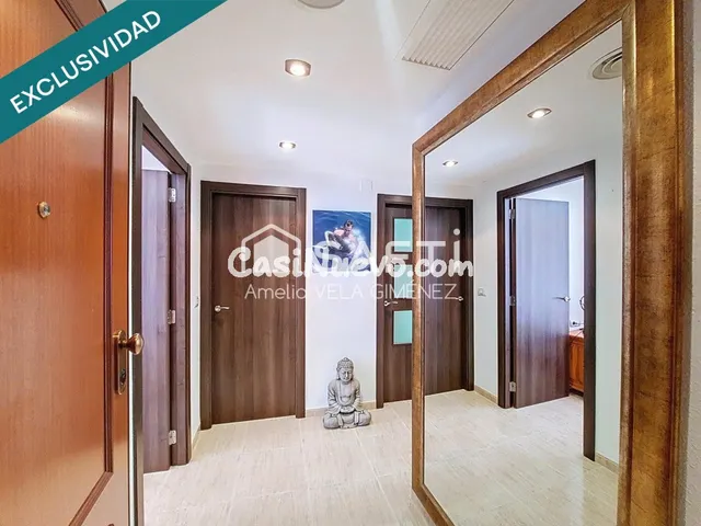 Espectacular apartamento en primera línea de playa - foto 2