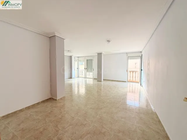 PISO DE 150M2 EN EL CENTRO DE VINARÒS! A 1 MINUTO DEL PASEO! - foto 3