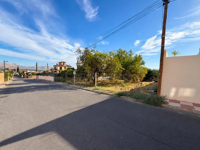 Solar urbano de 487 m2 en El Ventorrillo, Cúllar Vega. — 3