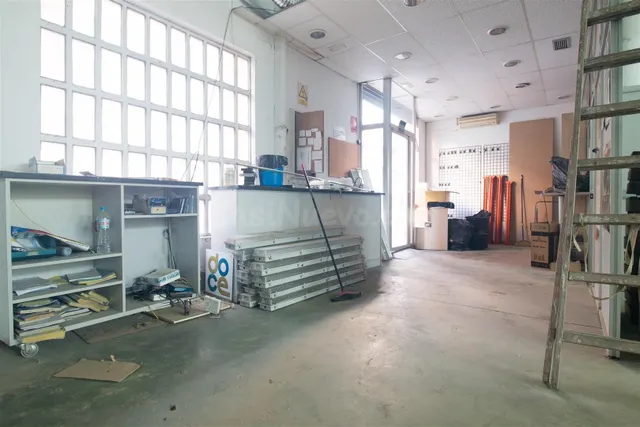 Local comercial 211m² en venta - Torrero - foto 5