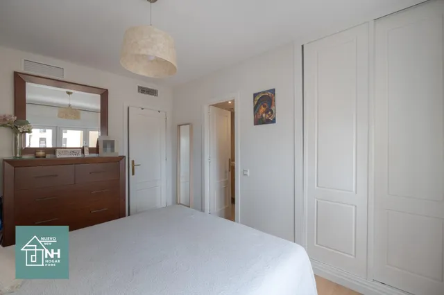 Piso de 154 m2 reformado, 4 dormitorios, luminoso y con trasteros en avenida de Andalucía — 26